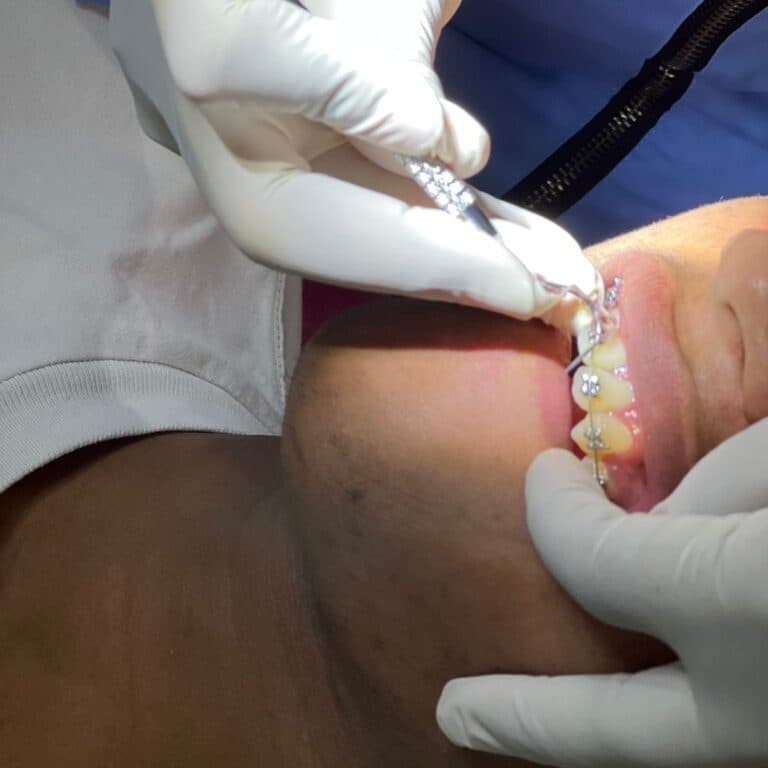 Pelayanan Medis Tim Dokter Gigi