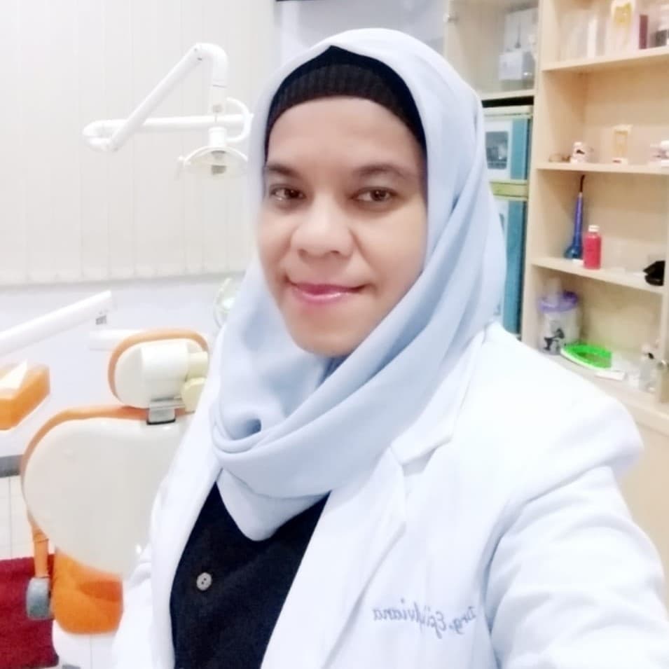 Drg. Efi Sylvina